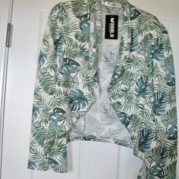 Light Weight Summer Jacket NWT size medium - Picture 2 of 6